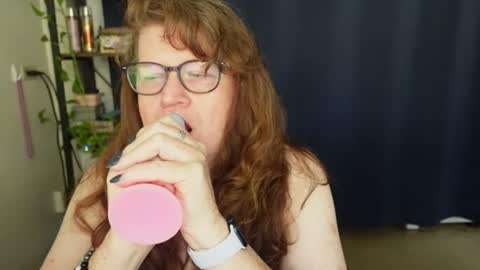 blusau online show from July 17, 11:44 pm