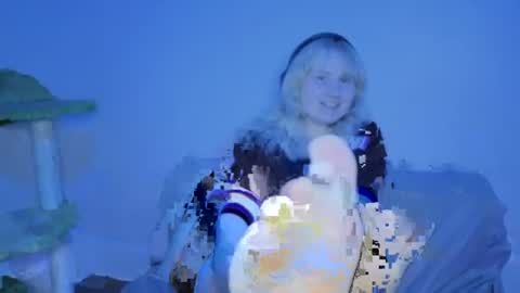 Glitch online show from July 4, 5:35 am