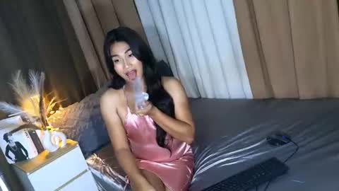 gorgeous_niicole online show from July 14, 12:22 pm