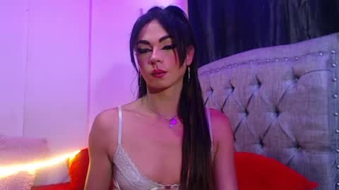 CAMILA SANTAMARIA online show from June 16, 10:10 pm