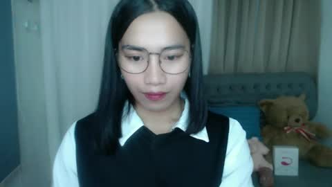 lovelymae18 online show from July 17, 6:19 am