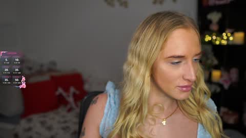 nicolette__shea_ online show from December 28, 8:58 am
