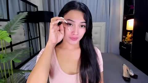 phenomenal_ivy online show from July 6, 12:23 pm