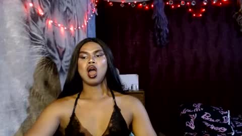 queenpinayebony_xx online show from July 10, 2:43 pm