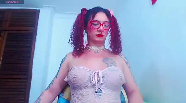 Skarleth77 online show from March 18, 8:54 am