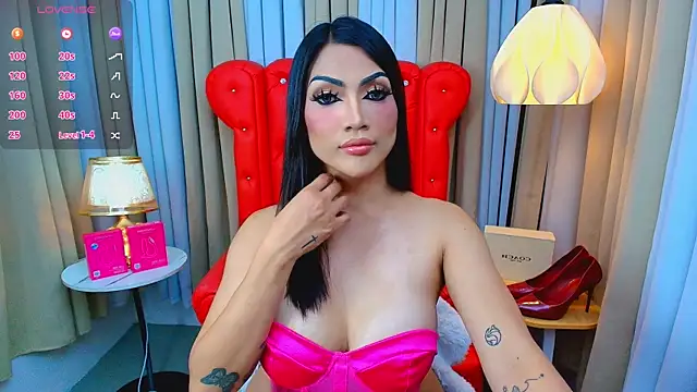 Laureen Hilton online show from July 11, 11:14 am