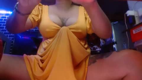 Snapshot of 11inchmonstercock4u chatting on September 21, 5:13 am i am trixie im Your Selfsucking Mistress online show from September 21, 5:13 am