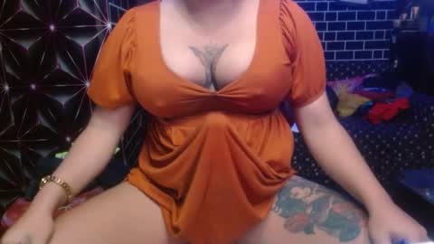  i am trixie im Your Selfsucking Mistress  online show from February 17, 1:35 am