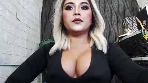 Snapshot of 12inchsexyanacodats chatting on October 6, 12:43 am sexy kia online show from October 6, 12:43 am