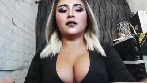 Snapshot of 12inchsexyanacodats chatting on October 10, 2:12 am sexy kia online show from October 10, 2:12 am