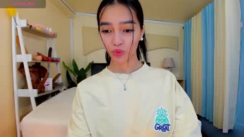 Snapshot of _agatha69_ chatting on September 20, 3:34 am agatha online show from September 20, 3:34 am