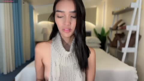 Snapshot of _agatha69_ chatting on October 6, 3:50 am agatha online show from October 6, 3:50 am