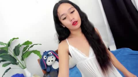 Thea online show from December 4, 10:08 am