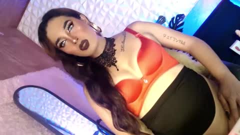 Snapshot of _caroline69 chatting on February 10, 1:33 pm Caroline online show from February 10, 1:33 pm