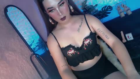 Snapshot of _caroline69 chatting on February 14, 7:07 am Caroline online show from February 14, 7:07 am