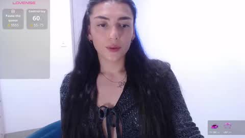 Snapshot of _ericavanderhill_ chatting on September 24, 8:37 pm Erica Vanderhill online show from September 24, 8:37 pm