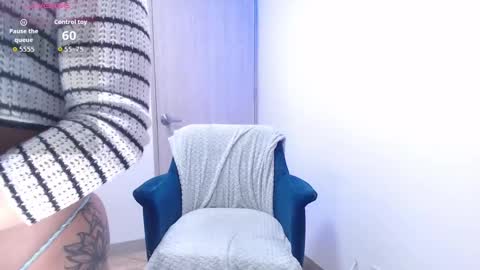 Snapshot of _ericavanderhill_ chatting on September 26, 8:28 pm Erica Vanderhill online show from September 26, 8:28 pm