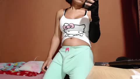 Snapshot of _gabriela_saenz_ chatting on October 3, 12:38 pm _gabriela_saenz_ online show from October 3, 12:38 pm