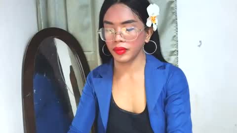 _karie_ online show from October 15, 6:13 am