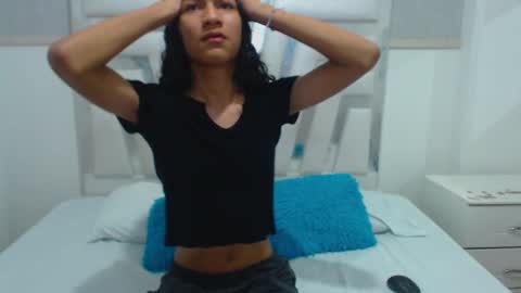 Snapshot of _lexx1e chatting on December 14, 1:27 pm _lexx1e online show from December 14, 1:27 pm