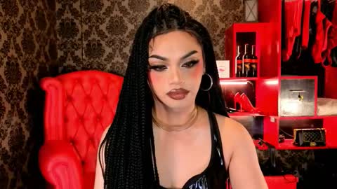 Raven Strauss online show from November 30, 5:48 pm