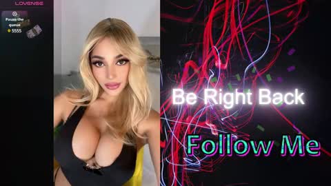 Snapshot of _morganmoore_ chatting on December 6, 8:01 pm MORGAN KEEP ON FOLLOWING online show from December 6, 8:01 pm