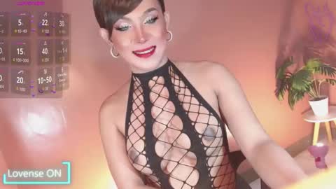 Snapshot of _morganmoore_ chatting on September 20, 1:55 am MORGAN KEEP ON FOLLOWING online show from September 20, 1:55 am