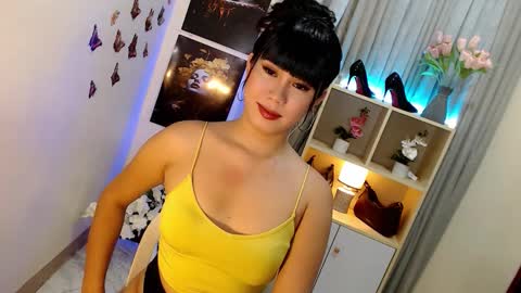 _mysticdoll_ online show from October 9, 2:57 am