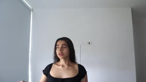 Snapshot of _vahos chatting on January 17, 6:25 pm Anastasia Vahos online show from January 17, 6:25 pm