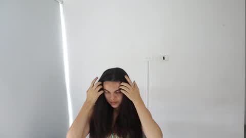Snapshot of _vahos chatting on February 1, 6:40 pm Anastasia Vahos online show from February 1, 6:40 pm
