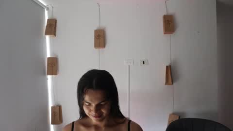 Snapshot of _vahos chatting on February 13, 6:27 pm Anastasia Vahos online show from February 13, 6:27 pm