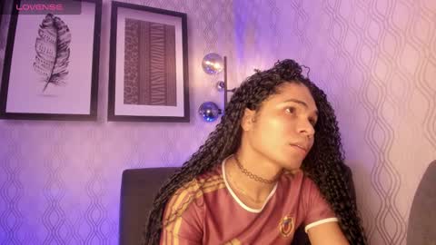 Snapshot of _vennuss_ chatting on February 2, 10:49 pm Venus online show from February 2, 10:49 pm