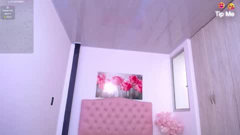 Snapshot of abigail_f00x chatting on October 6, 12:38 pm Abigail online show from October 6, 12:38 pm