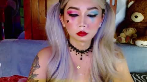 Snapshot of adorableslutxxx chatting on December 11, 10:16 pm jasmine online show from December 11, 10:16 pm