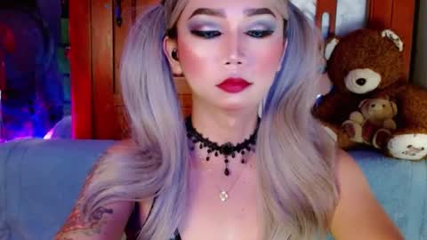 Snapshot of adorableslutxxx chatting on December 16, 11:18 pm jasmine online show from December 16, 11:18 pm
