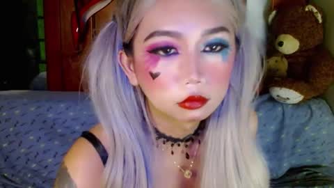Snapshot of adorableslutxxx chatting on January 31, 6:14 pm jasmine online show from January 31, 6:14 pm