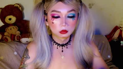 Snapshot of adorableslutxxx chatting on March 7, 10:25 pm jasmine online show from March 7, 10:25 pm
