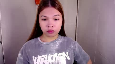 Snapshot of adorabletsforyouxx chatting on December 11, 4:19 am adorabletsforyouxx online show from December 11, 4:19 am