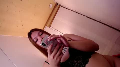 Snapshot of adorabletsforyouxx chatting on December 22, 2:27 pm adorabletsforyouxx online show from December 22, 2:27 pm