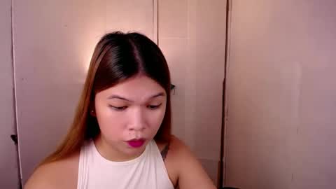 Snapshot of adorabletsforyouxx chatting on February 7, 4:46 pm adorabletsforyouxx online show from February 7, 4:46 pm