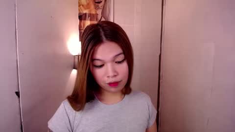 Snapshot of adorabletsforyouxx chatting on February 23, 4:02 pm adorabletsforyouxx online show from February 23, 4:02 pm