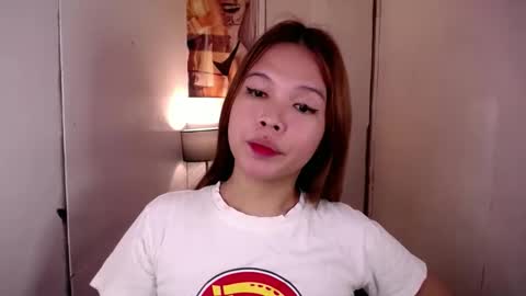 Snapshot of adorabletsforyouxx chatting on March 8, 5:01 pm adorabletsforyouxx online show from March 8, 5:01 pm