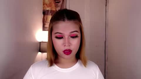 Snapshot of adorabletsforyouxx chatting on September 17, 6:24 pm adorabletsforyouxx online show from September 17, 6:24 pm