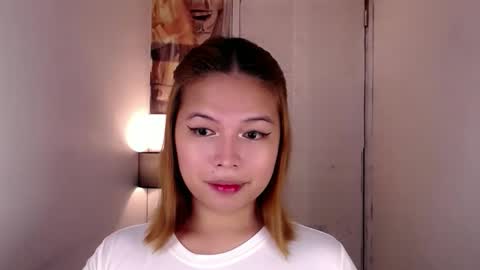 Snapshot of adorabletsforyouxx chatting on October 2, 8:52 pm adorabletsforyouxx online show from October 2, 8:52 pm