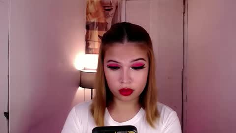 adorabletsforyouxx online show from November 10, 6:20 pm