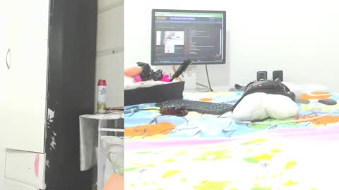 Snapshot of afroditacute16 chatting on December 3, 7:39 pm afroditacute16 online show from December 3, 7:39 pm