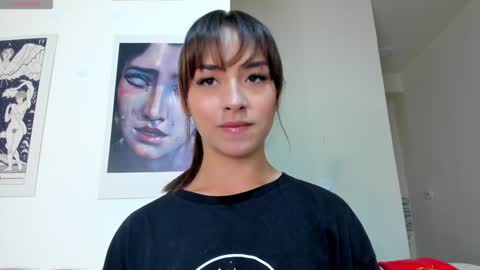 Snapshot of agathauwuart chatting on December 14, 2:23 am Agatha online show from December 14, 2:23 am