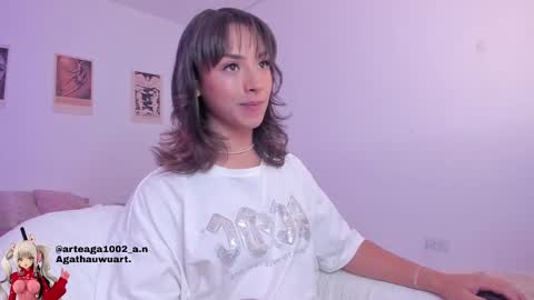 Snapshot of agathauwuart chatting on October 9, 1:29 am Agatha online show from October 9, 1:29 am