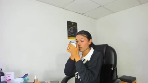 aisha_hotts777 online show from December 20, 4:07 am