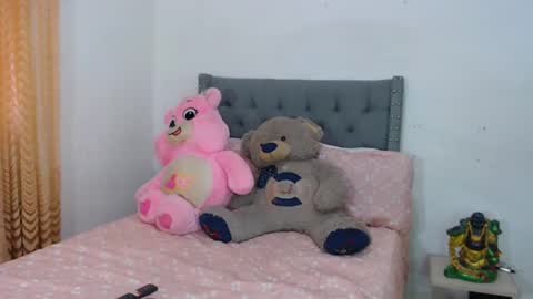 Snapshot of aisha_sex222 chatting on September 11, 7:44 pm aisha salome holguin online show from September 11, 7:44 pm